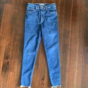 Levi’s Mile High Hypersculpt Super Skinny Jeans
